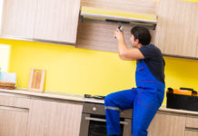 Stappenplan om zelf een afzuigkap aan te sluiten afzuigkap installeren