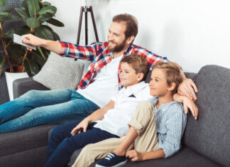 Een comfortabele plek in huis tv kijken met het gezin