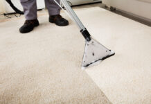 Doe het zelf een vloerkleed reinigen Depositphotos_138894980_S